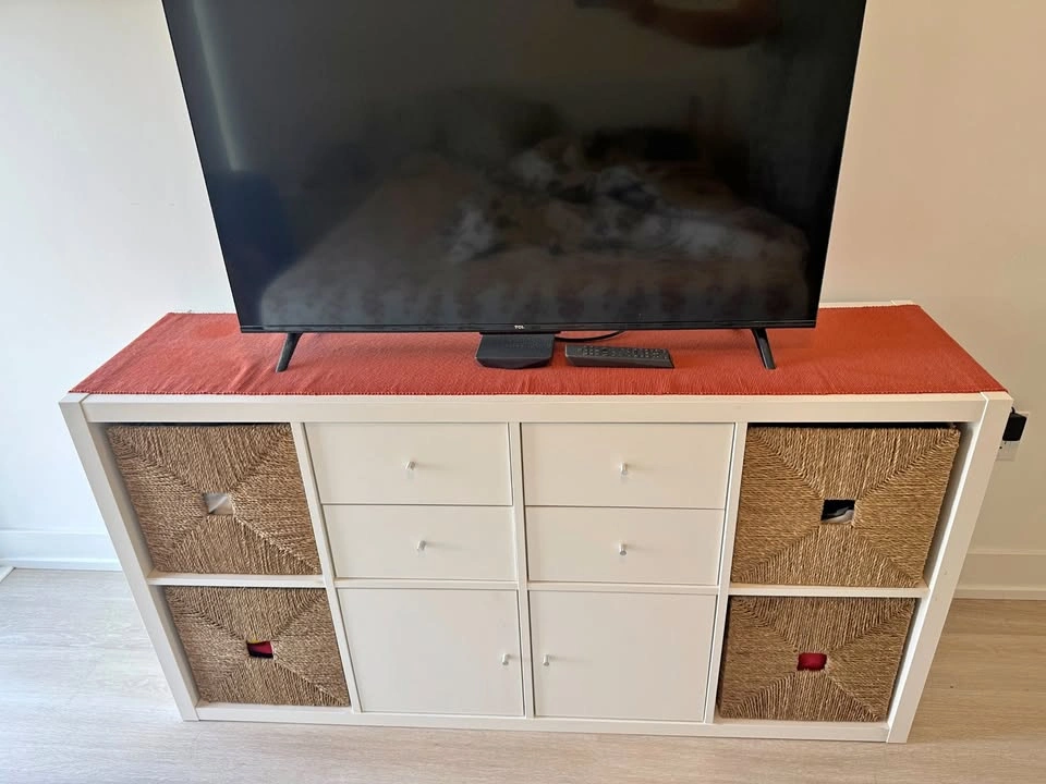 IKEA KALLAX Shelf Unit with 4 Inserts - White - Good Condition