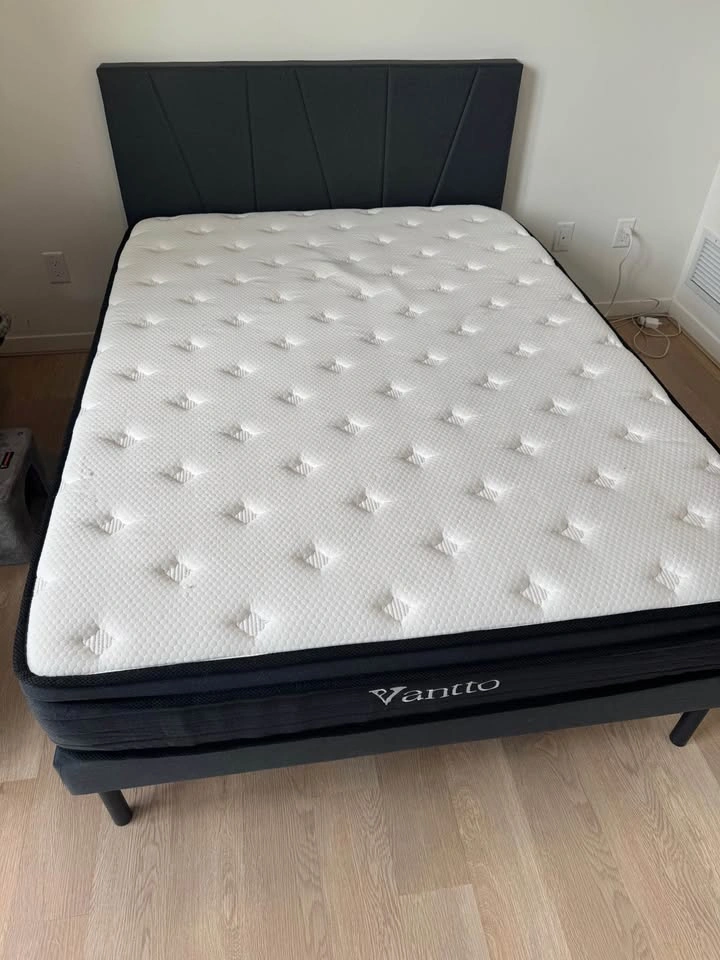 Mattress and Bed Frame - photo 5
