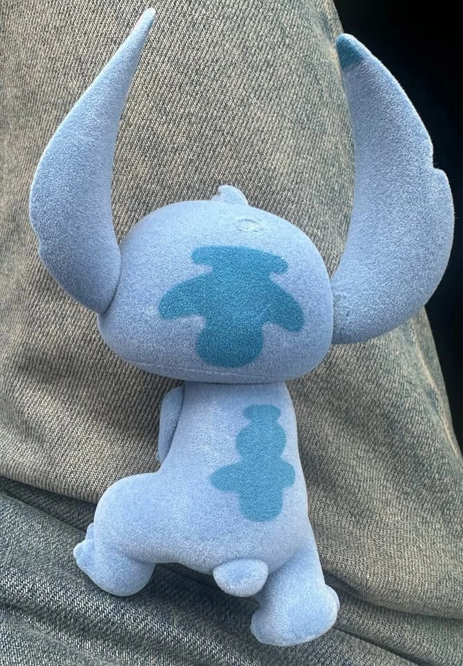 Disney The Cute Stitch Series Figure - The Angel's Kiss - photo 2