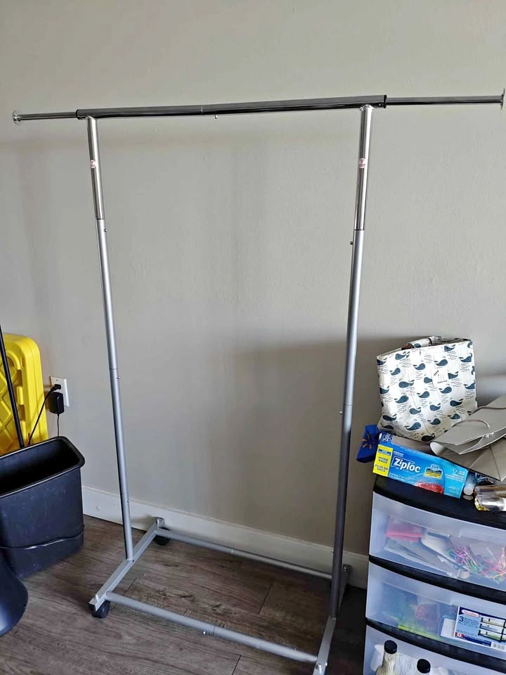Rolling Metal Garment Rack