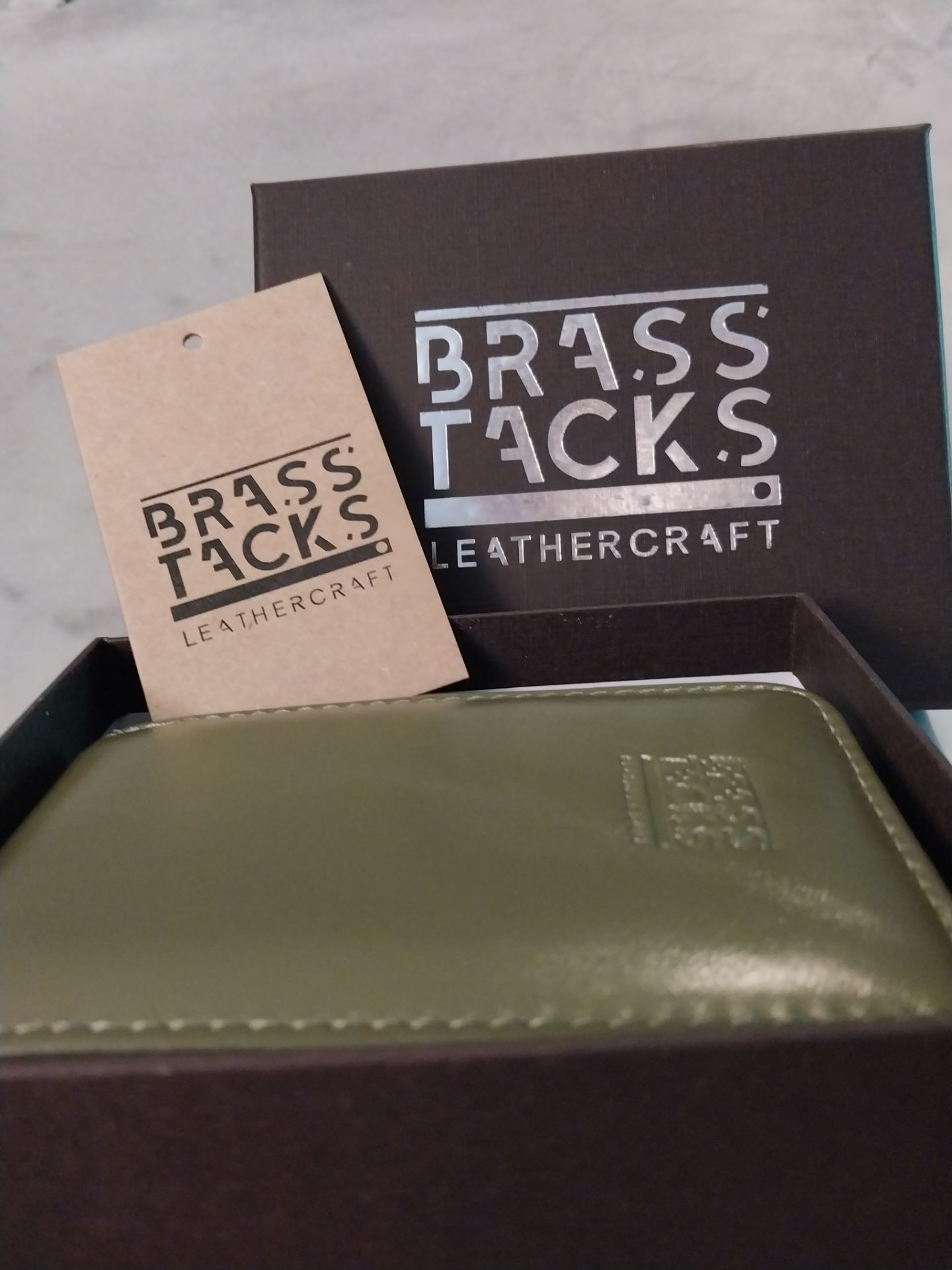 Leather RFID Wallet, olive green, Brand New w tags