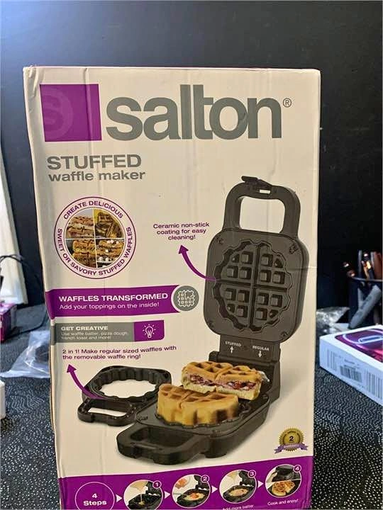 Salton Waffle Maker