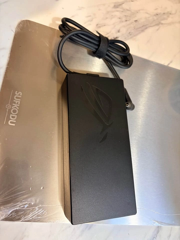 Original 240W ASUS Charger ADP 240EB B Adapter - photo 2