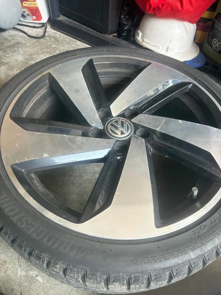 18” OEM Dallas VW wheels on winter tires - photo 4