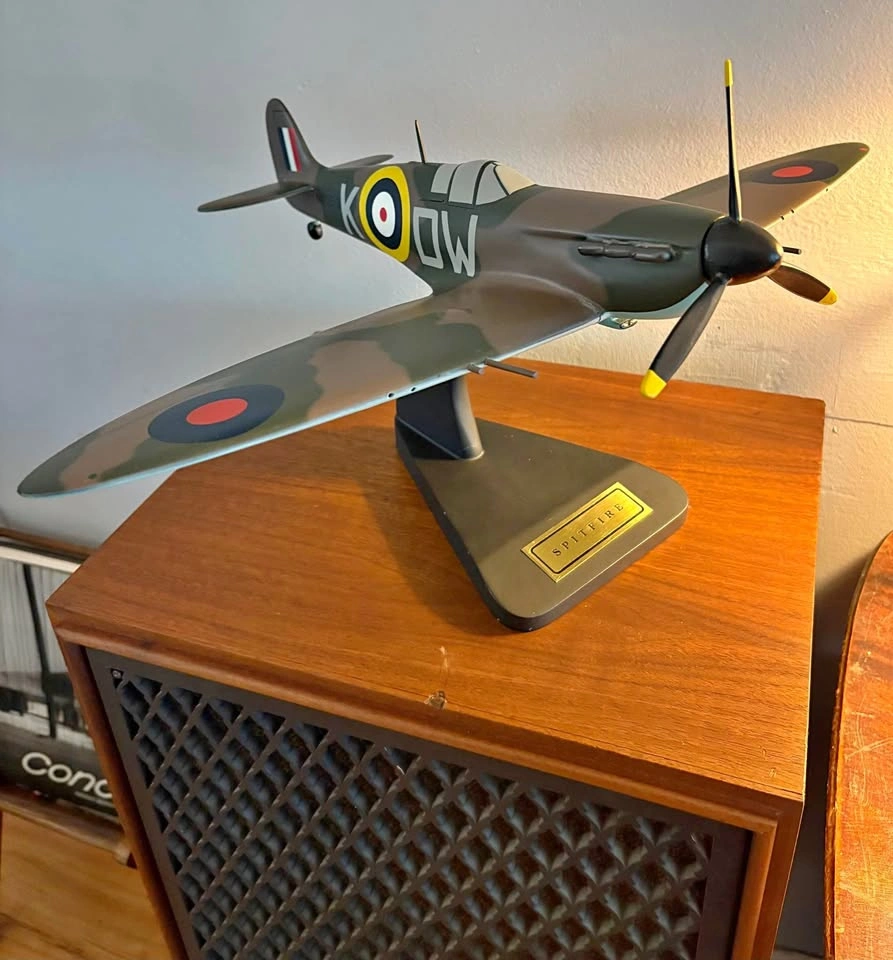 Vintage WWII RAF Supermarine Spitfire Plane Display Model