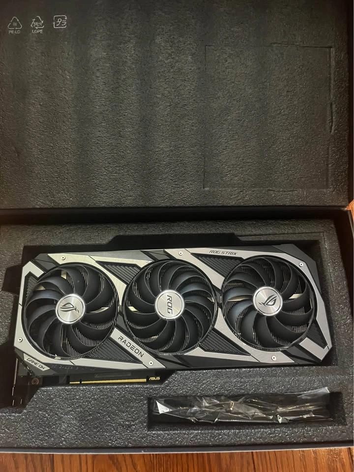 ROG STRIX AMD RADEON 6700XT Graphics Card - photo 2