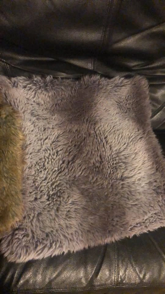 ⚽️ Faux Fur Pillow Case & Fake Fur Water Bottle Cover - photo 5