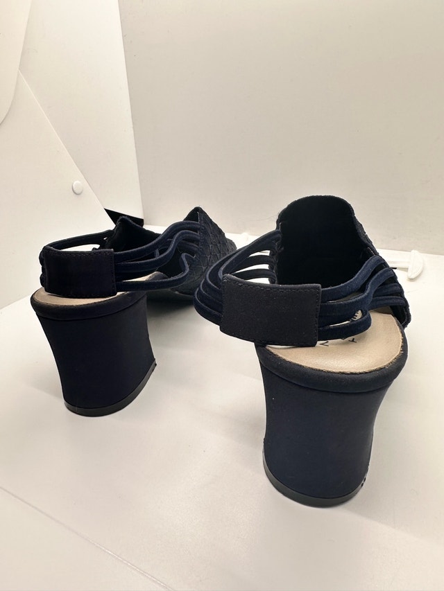 Vintage 90s City Limits Navy Blue Woven Slingback Block Heels - photo 4