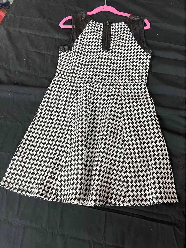 ⚽ Black & White Kids dress- M - photo 2