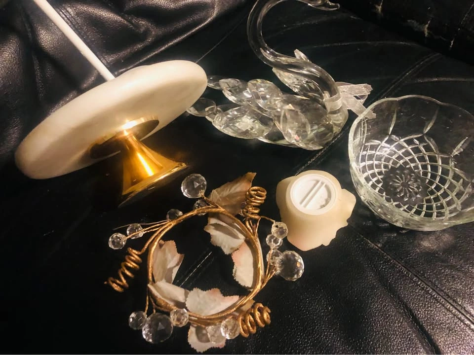 ⚽️ Lot: Crystal Swan, Bowl, Crystal Wreath, Led Wireless Lamp - photo 2