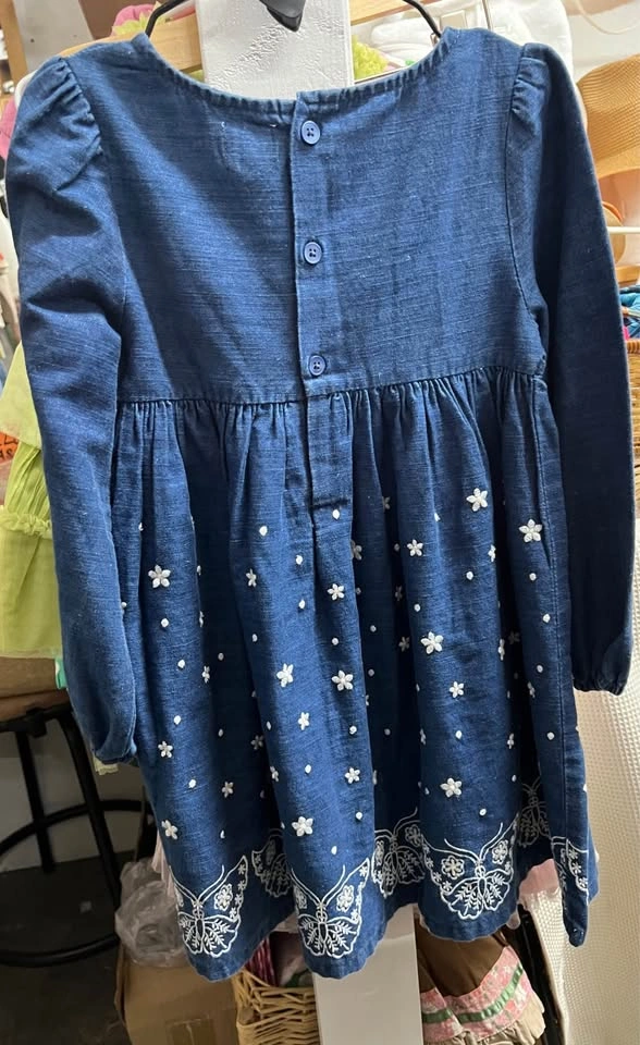 ⚽ Denim kids dress with embroidery details - photo 2