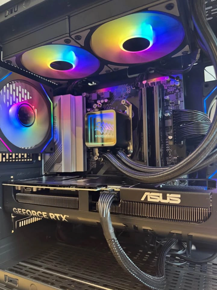 Ryzen 7800x3D | RTX 5070 | 32GB RAM | 1TB SSD - Micro ATX PC - photo 2