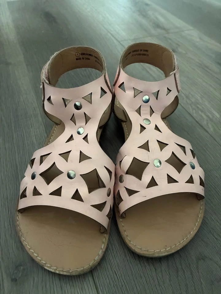 George Pink Cut-Out Sandals - photo 2