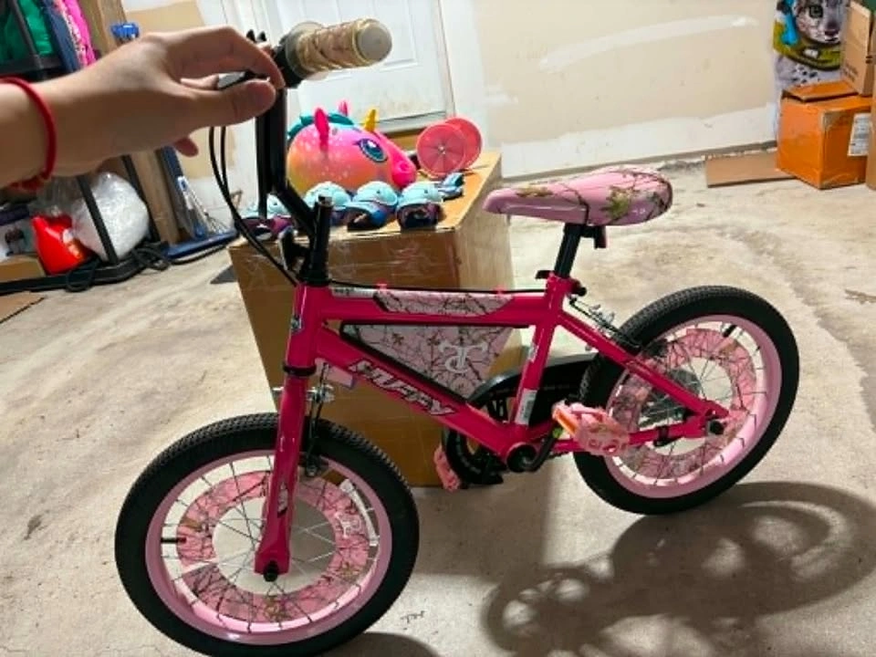 Huffy TrueTimber Kids Bike 16 inch + Helmet - photo 2
