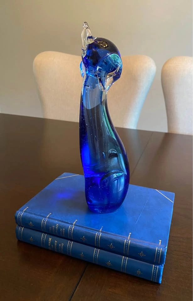 Vintage Cobalt Blue Art Glass Cat Figurine - photo 4