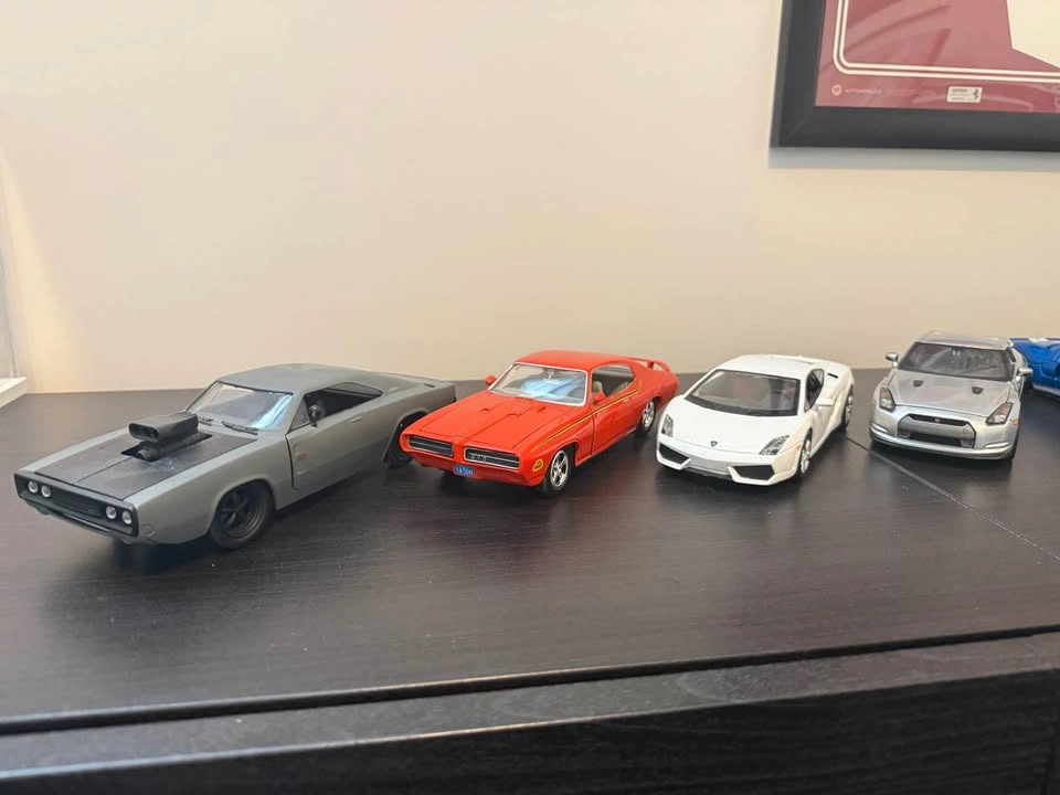 1/24 scaled model cars 11 of them - photo 4