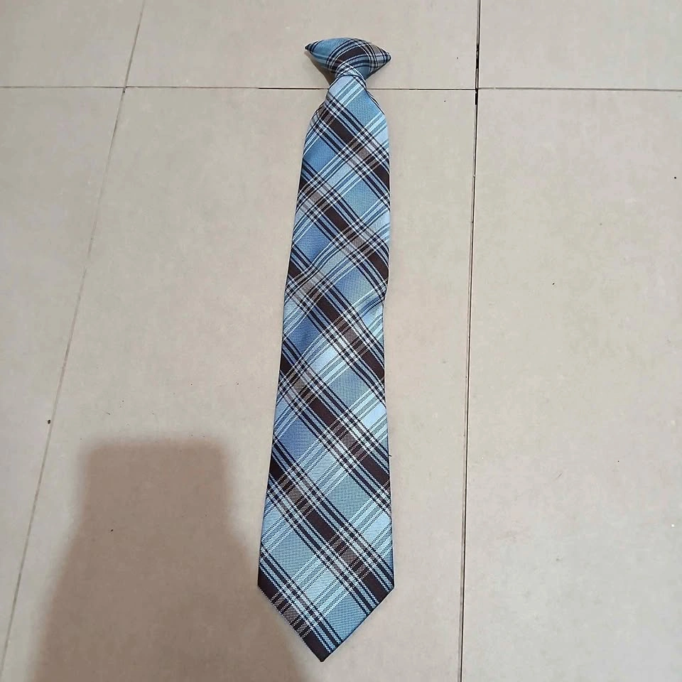 ⚽ Blue Plaid Clip-on Tie