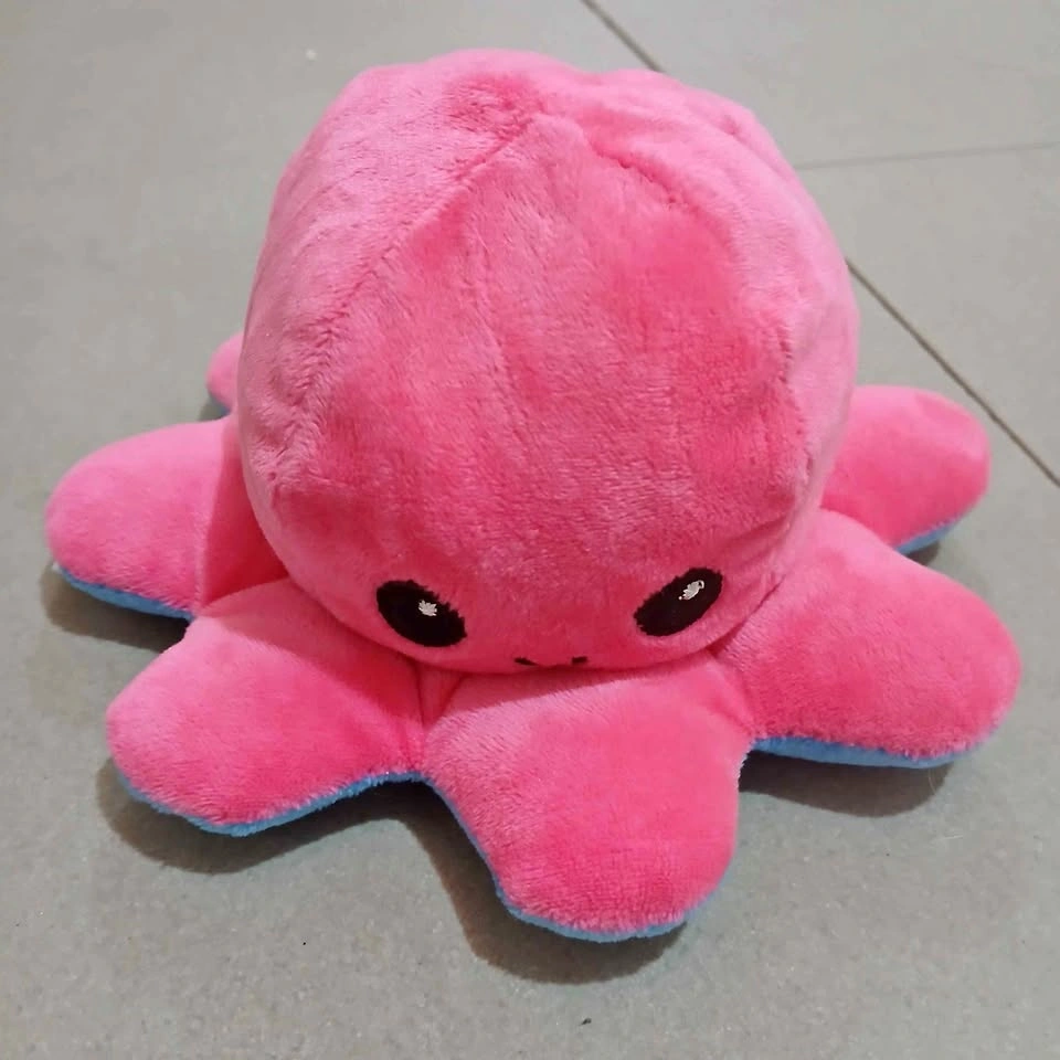 ⚽ Reversible Octopus Plush Toy