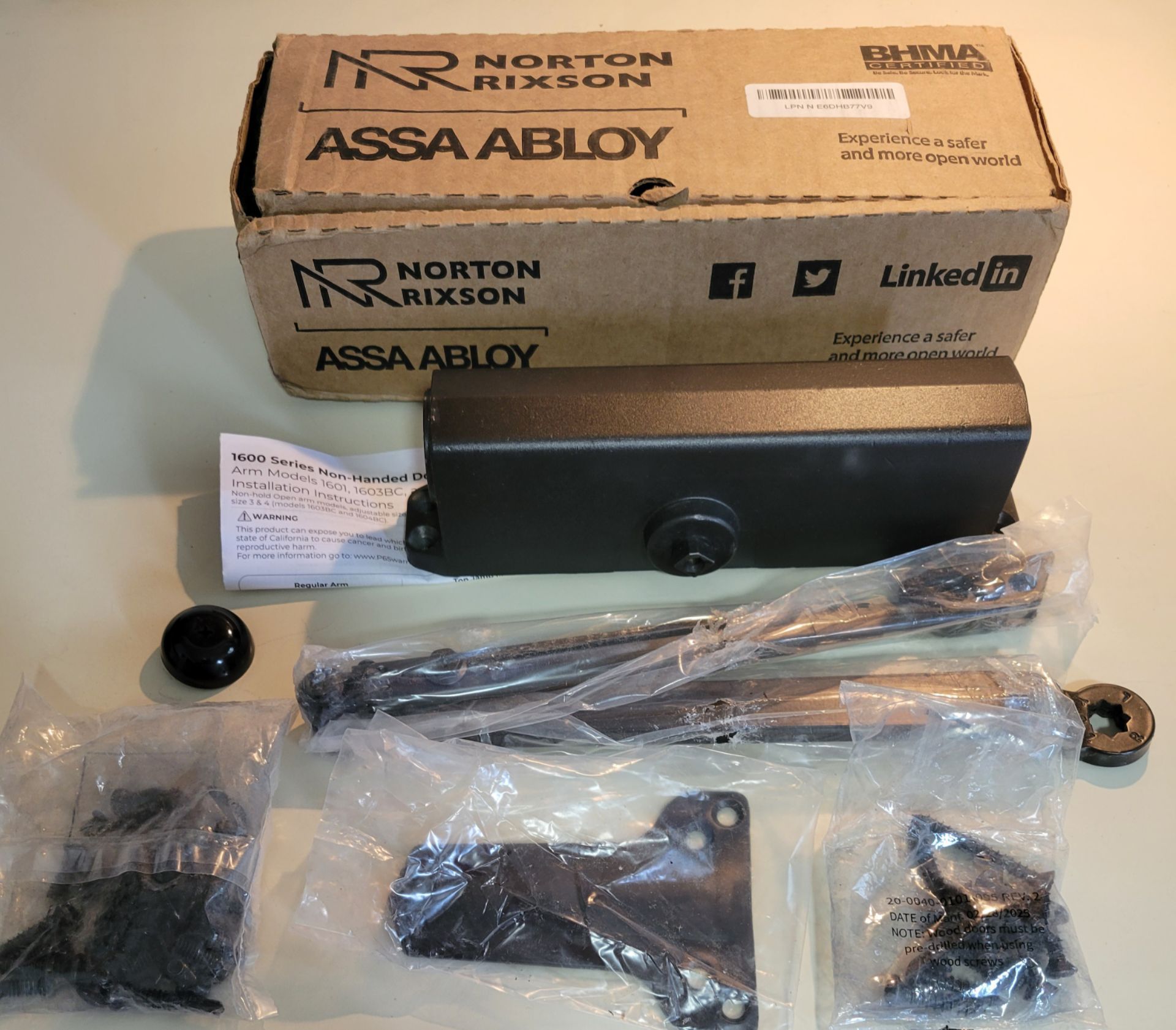 Norton Rixson ASSA ABLOY Door Closer Bronze 1604BC 690 / NEW
