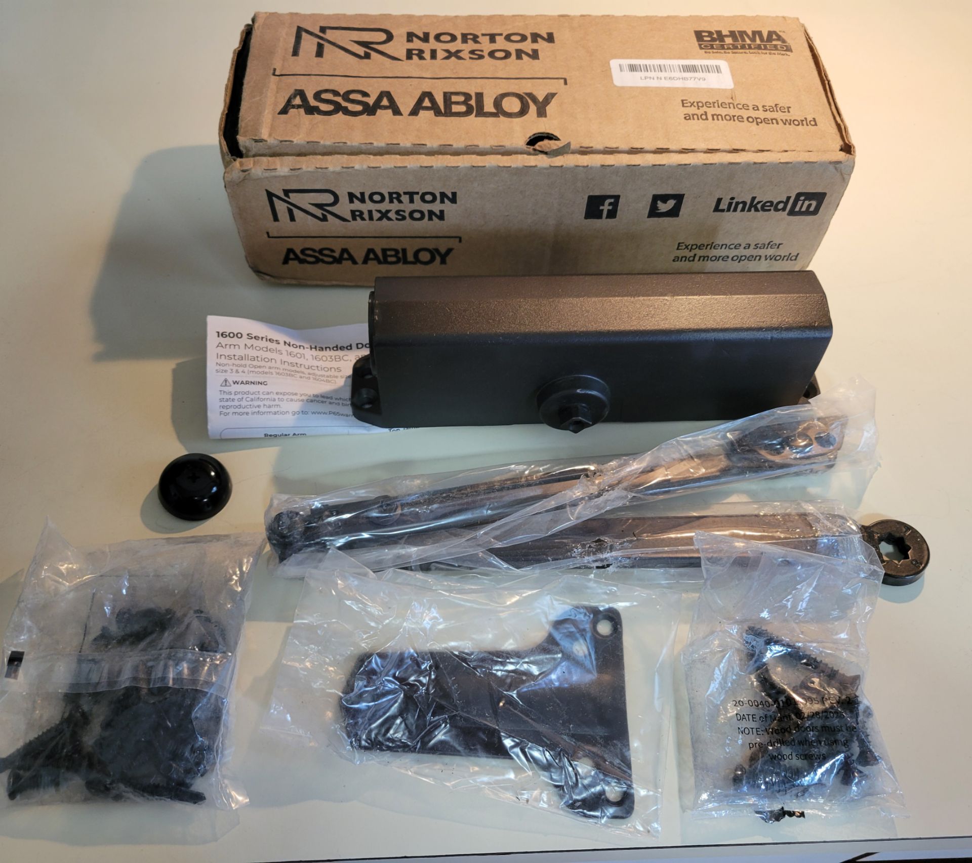 Norton Rixson ASSA ABLOY Door Closer Bronze 1604BC 690 / NEW - photo 2
