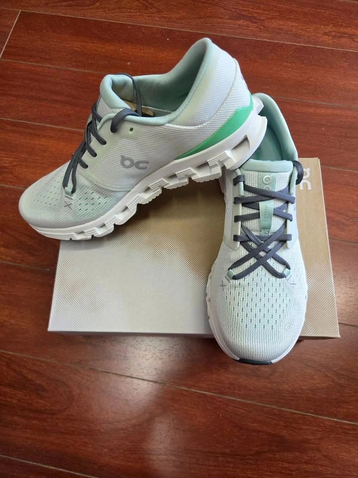 On Women's Running Cloud X 4 - Aloe Honeydew - photo 3