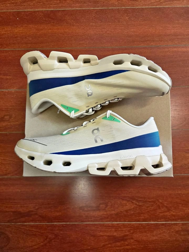 On Women's Running Cloudspark - Cream Honeydew
