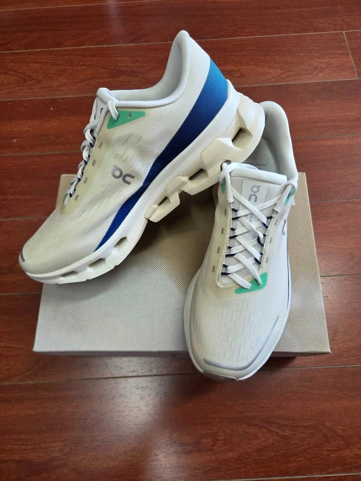 On Women's Running Cloudspark - Cream Honeydew - photo 3