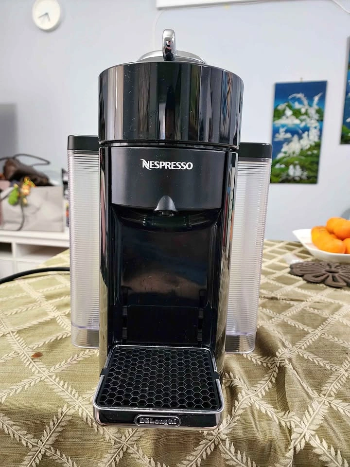 Nespresso Vertuoline Evoluo Coffee Maker