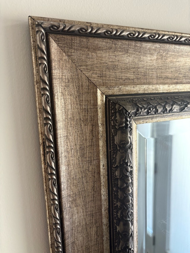 Large Ornate Distressed Silver Mirror - Excellent Condition - photo 4