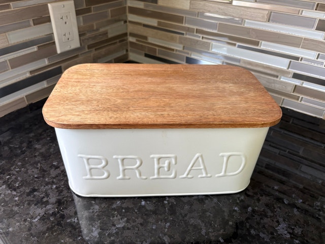 White Metal Bread Box with Wooden Lid - Excellent Condition