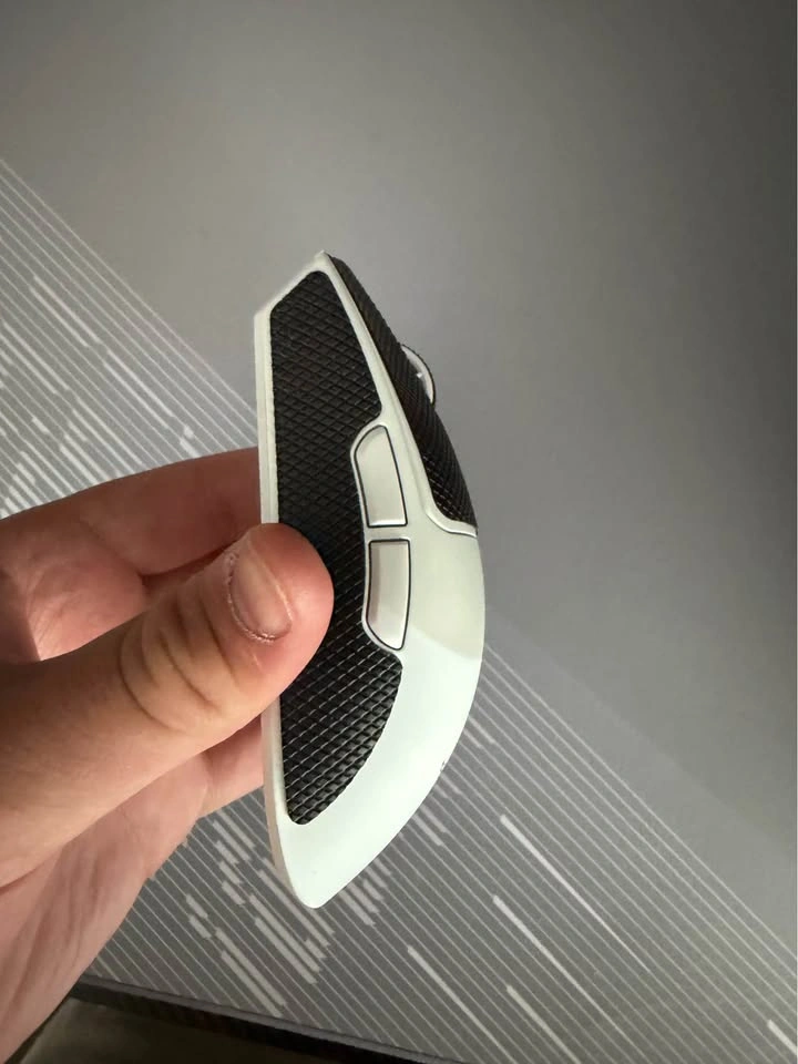 Gaming mouse - photo 3
