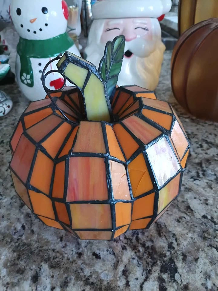 Stained Glass Pumpkin Lamp - photo 2