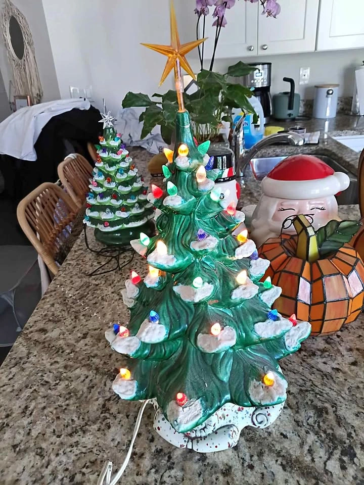 Vintage Christmas Tree Light
