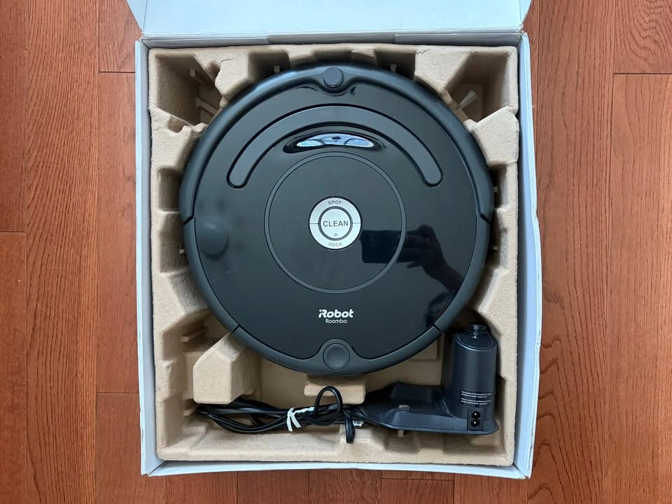 iRobot Roomba 615 Robot Vacuum Cleaner