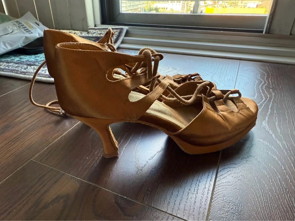 Dance Shoes (Size 9) - photo 4