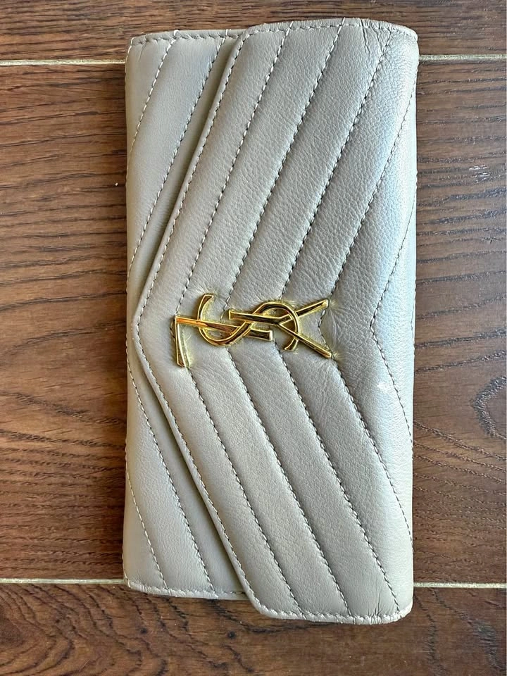 Leather wallet