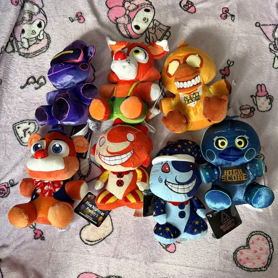 FNAF PLUSH LOT