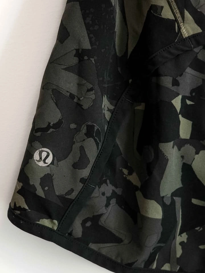 Lululemon Speed Shorts 4-Way Stretch – Pop Cut Fatigue Camo – Si - photo 3