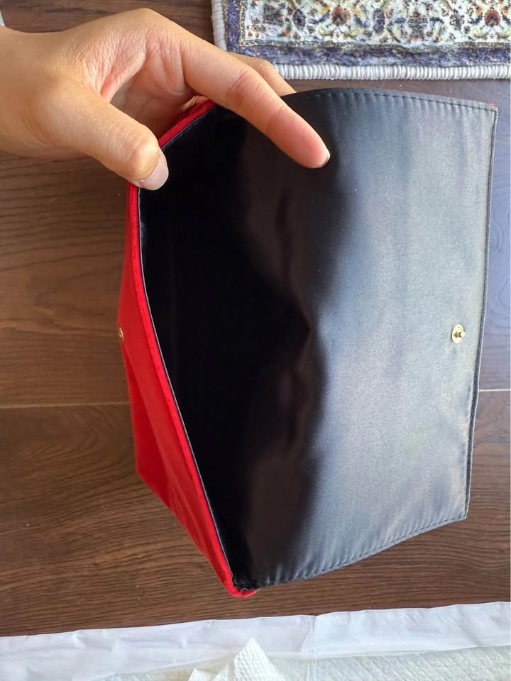 Makeup pouch - photo 2