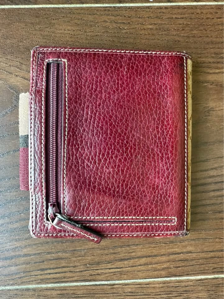Gucci GG Monogram Wallet – Burgundy Leather & Canvas - photo 2