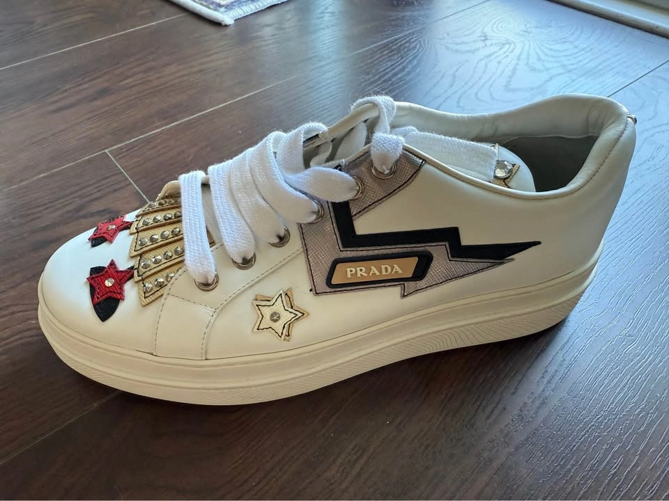 Authentic Prada White Robot Platform Sneakers – Size 38.5 - photo 2