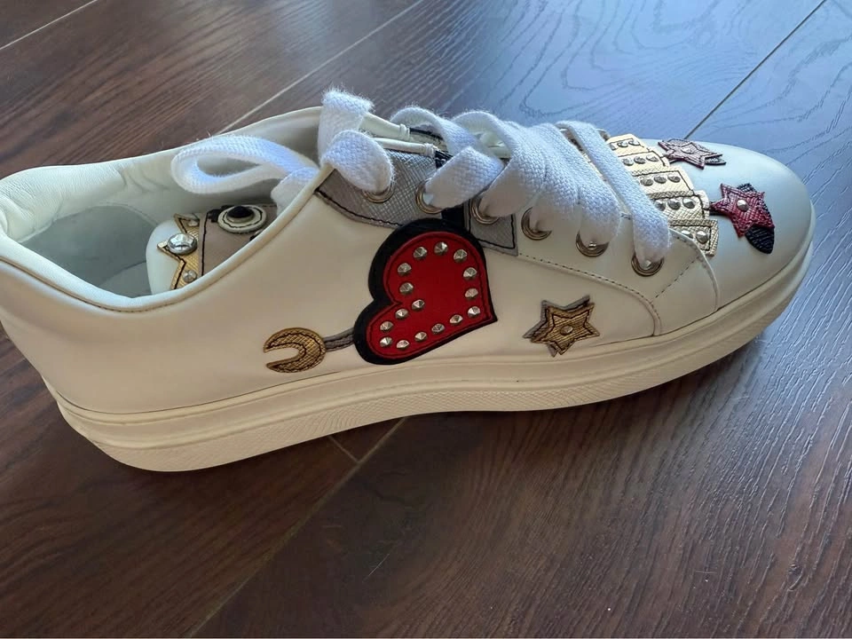 Authentic Prada White Robot Platform Sneakers – Size 38.5 - photo 3