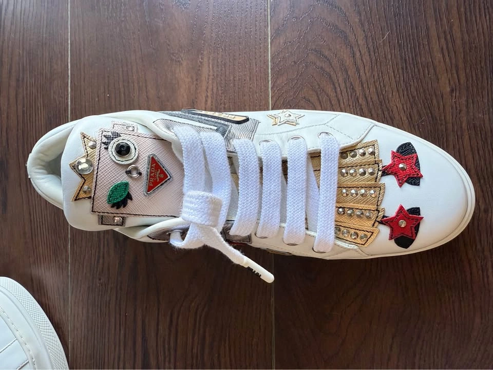Authentic Prada White Robot Platform Sneakers – Size 38.5 - photo 4