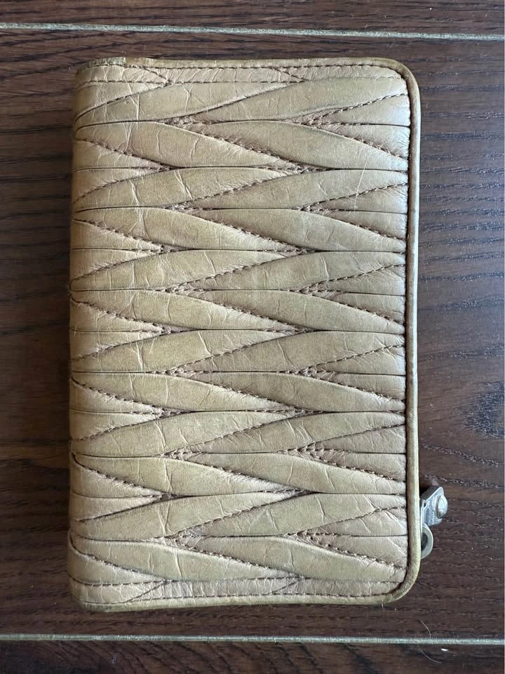 Authentic Miu Miu Leather Wallet – Beige/Taupe - photo 2