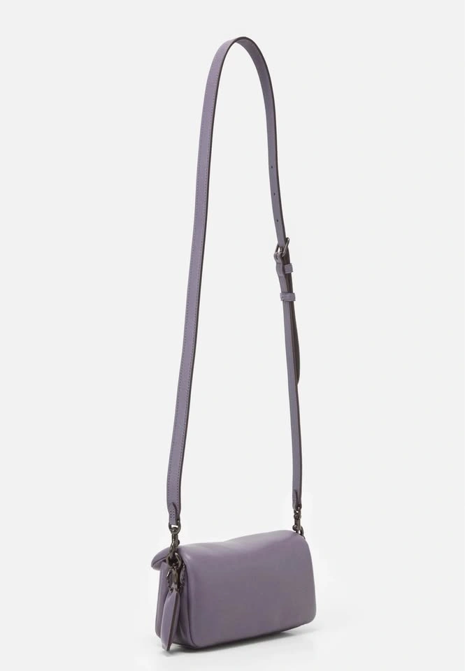 Coach Pillow Tabby 18 Shoulder Bag – Vintage Purple - photo 3