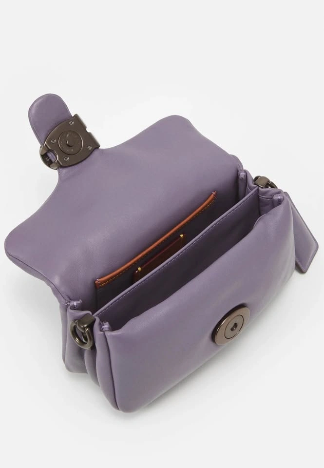 Coach Pillow Tabby 18 Shoulder Bag – Vintage Purple - photo 4