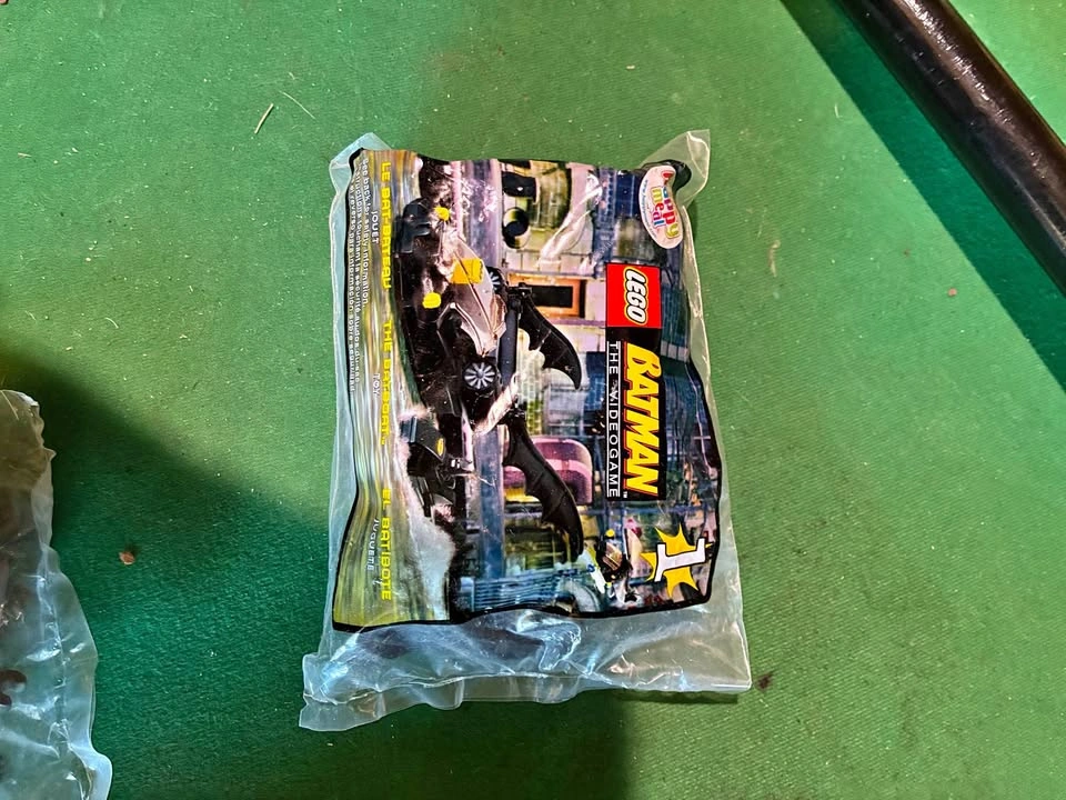 2006 McDonalds happy meal Batman toys unopen