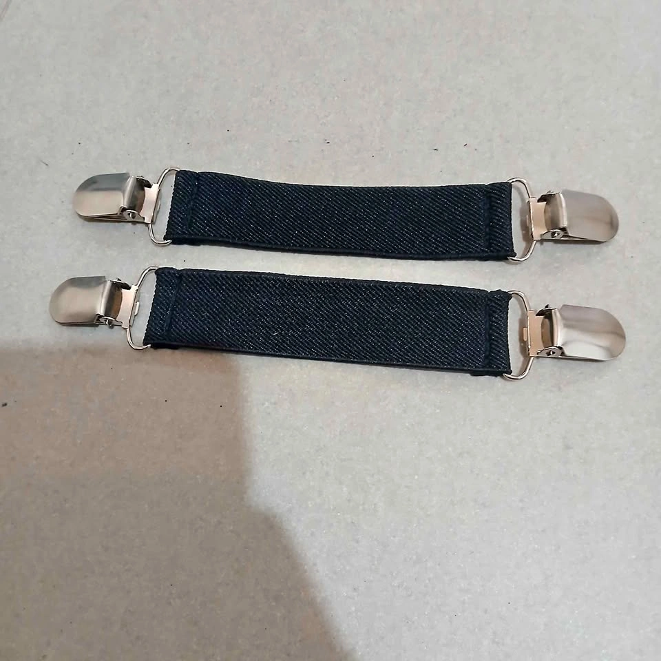 ⚽ Black Elastic Mitten Clips