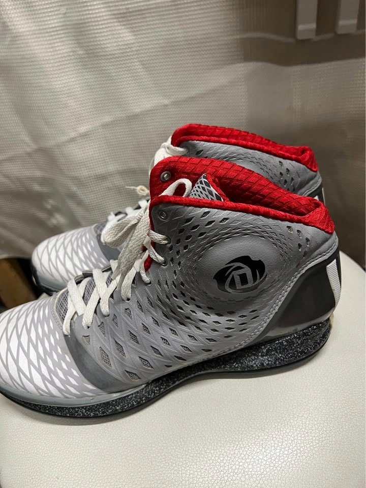 ⚽ Basketball shoes- Size 11.5 - photo 2