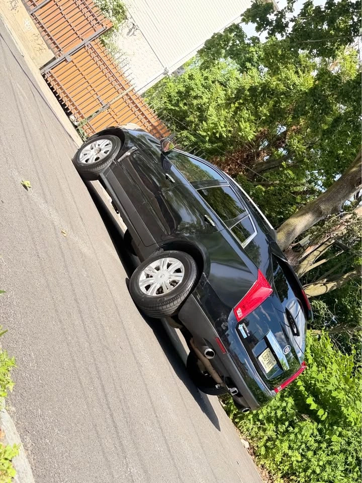 2011 Cadillac SRX Premium Collection Sport Utility 4D - photo 3
